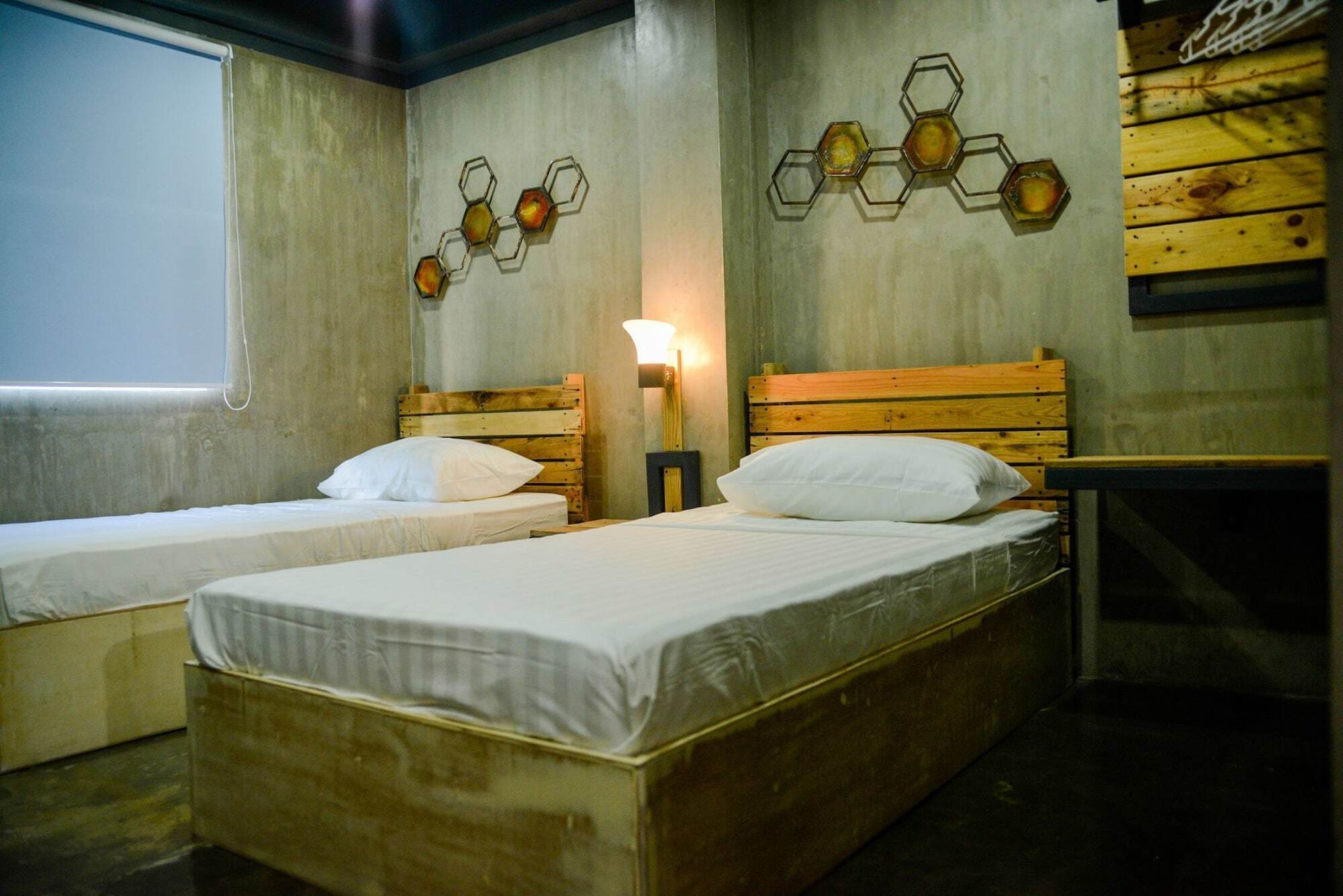 Reddoorz Plus @ Taft North Mandurriao Iloilo City Ngoại thất bức ảnh