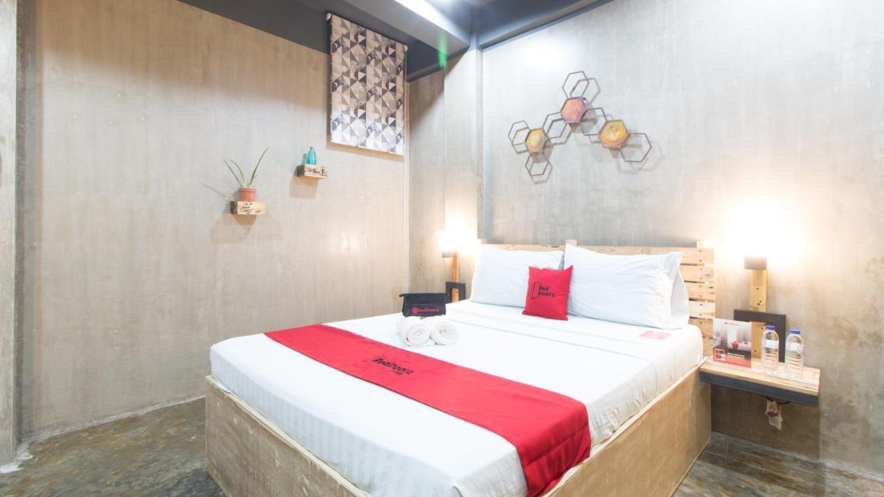 Reddoorz Plus @ Taft North Mandurriao Iloilo City Ngoại thất bức ảnh