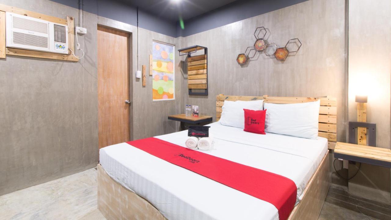 Reddoorz Plus @ Taft North Mandurriao Iloilo City Ngoại thất bức ảnh