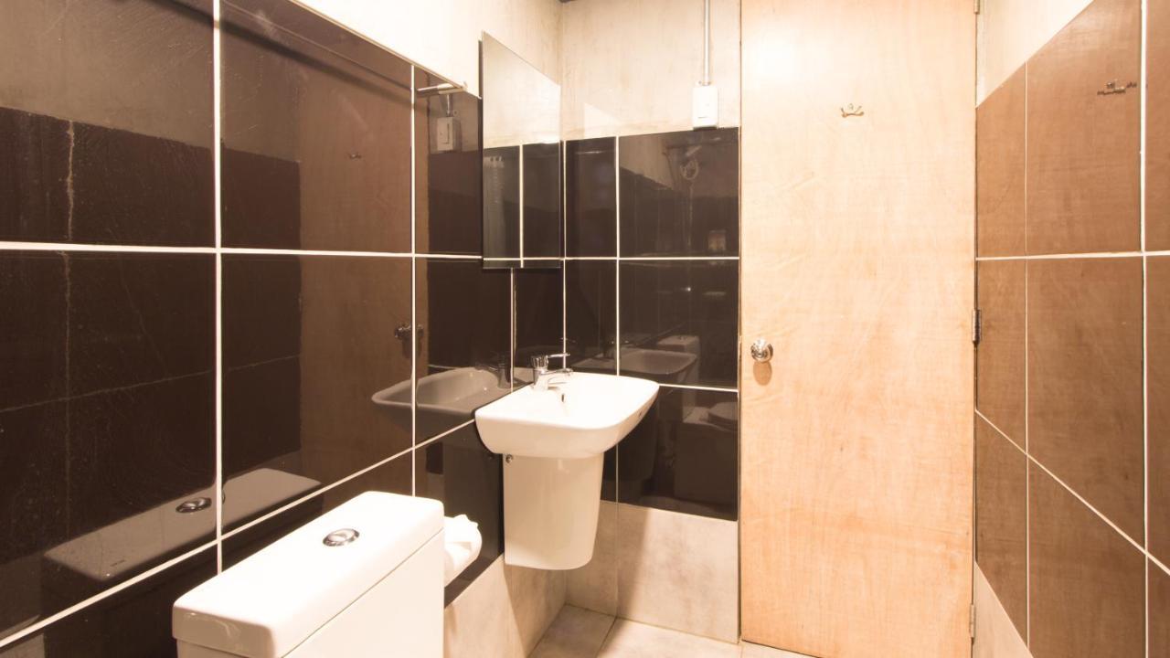Reddoorz Plus @ Taft North Mandurriao Iloilo City Ngoại thất bức ảnh