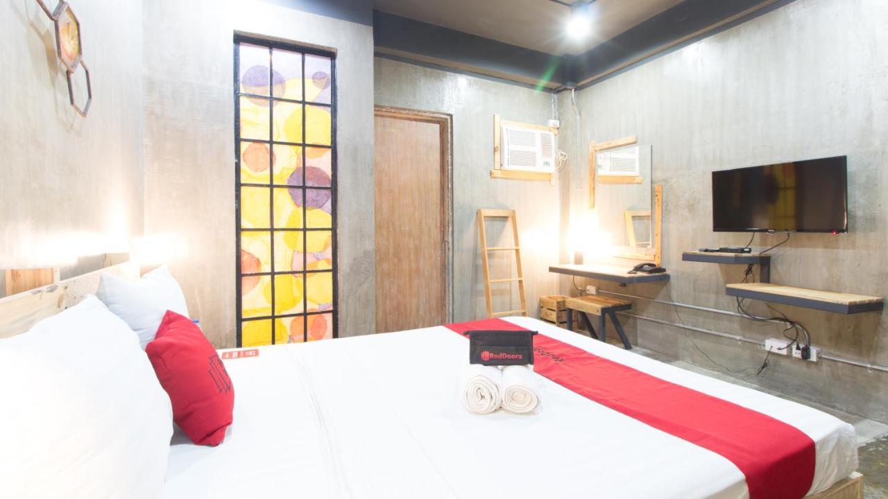 Reddoorz Plus @ Taft North Mandurriao Iloilo City Ngoại thất bức ảnh